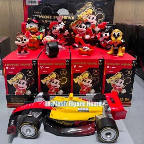 Mickey mouse honor moment - mickey,